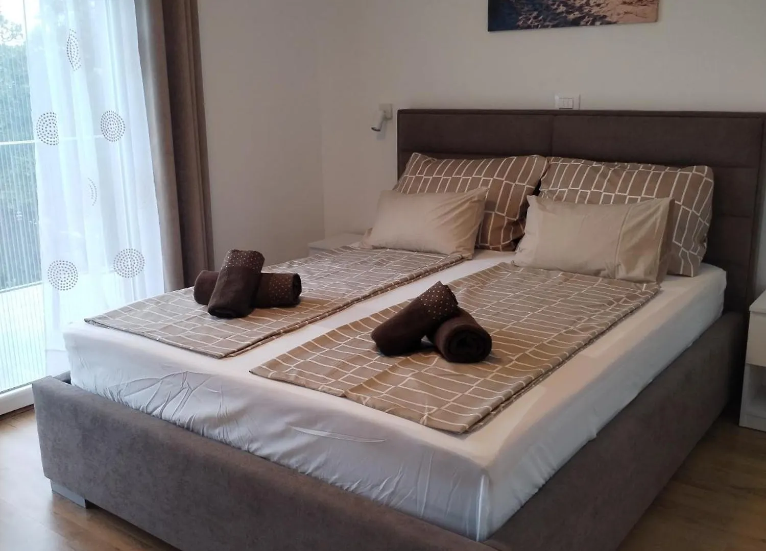 Holiday House Jovich Martina 0*,